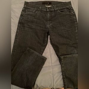 Joe’s Jeans slim fit/straight leg dark blue jeans. Size 34